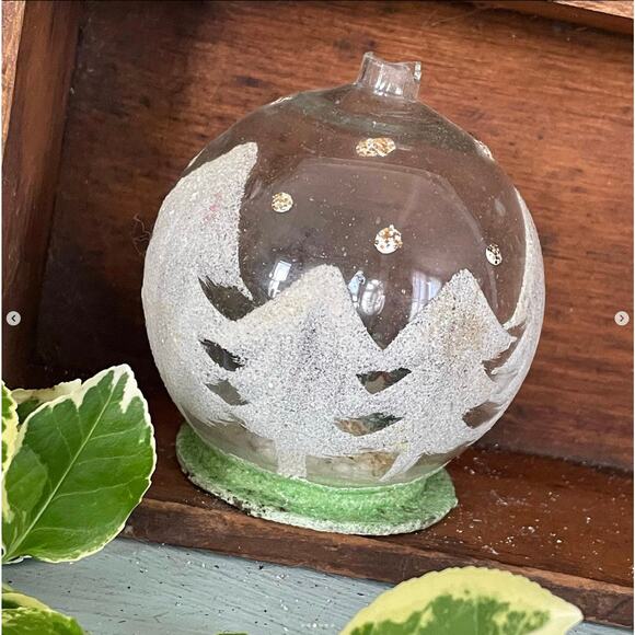 Vintage Round Glass Diorama Ornament Reindeer Bottlebrush Trees Mica MISSING CAP - Picture 3 of 6